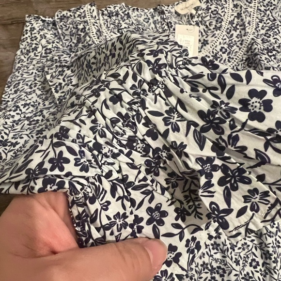 Sonmer Carmen Blouse $160 blue and white floral - Picture 7 of 11